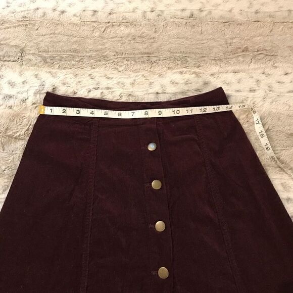 : : Xhilaration 90s Corduroy A Line Mini Skirt : : - Picture 4 of 9